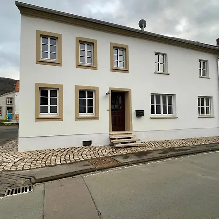 Apartment Urlaub-weinhofherrenberg 2 *